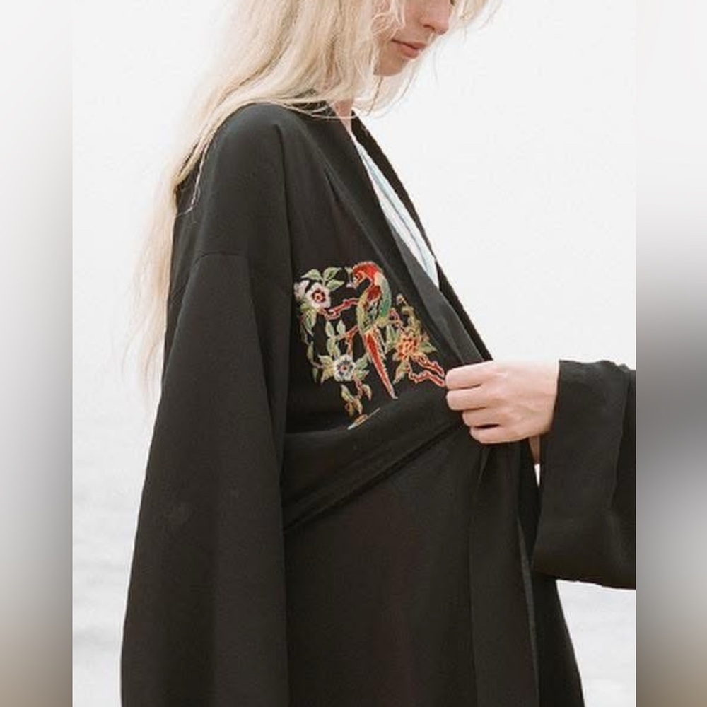 David Bowie x Realisation Par Serious Moonlight Collection Silk Robe Rare NWT - Picture 6 of 6